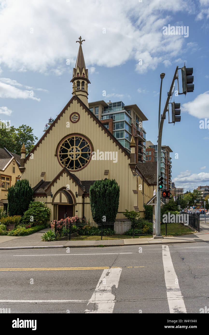 VICTORIA, KANADA - 13. JULI 2019: Gebäude Außenfassade der Kirche unseres herrn der anglikanischen Kirche. Stockfoto