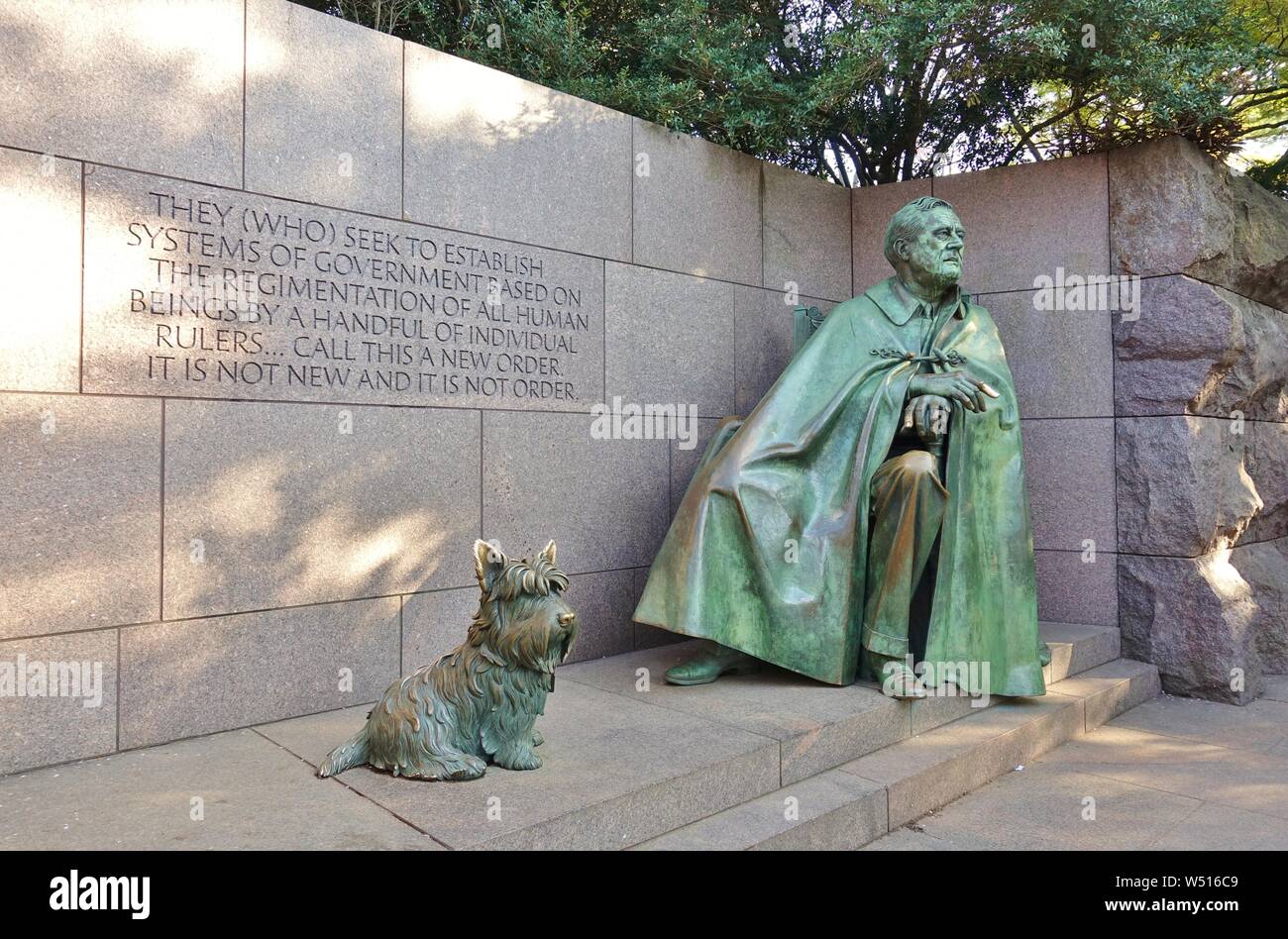 WASHINGTON, DC-4 APRIL 2019 - Blick auf den Franklin Delano Roosevelt Memorial, eine Bronzeskulptur des Tidal Basin, Washington, DC Stockfoto