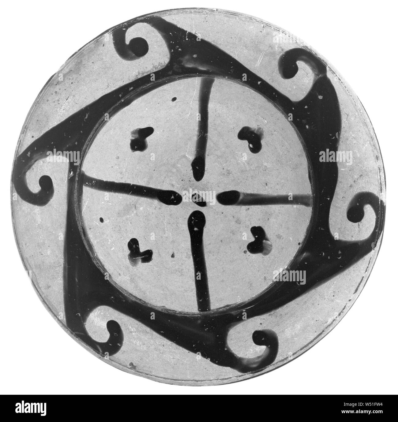 Etruskische Genucilia Platte, Unbekannt, Etrurien, 4.Jahrhundert v. Chr., Terrakotta, 14 cm (5 1/2 in. Stockfoto