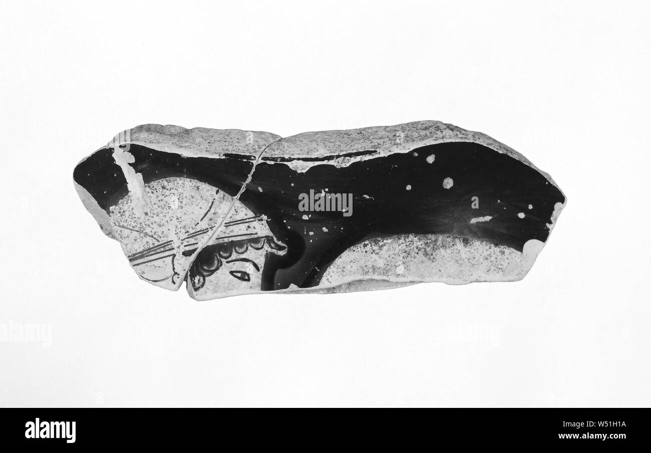 Im Dachgeschoss oder Kalpis Red-Figure Amphora Fragment (Teil 86.AE.194, bestehend aus 2 kombinierten Fragmenten), zurückzuführen auf die triptolemos Maler (Griechisch (Dachgeschoss), aktiv rund 490 - 470 v. Chr.), Athen, Griechenland, 5.Jahrhundert v. Chr., Terrakotta, 9,3 cm (3 11/16 in Stockfoto