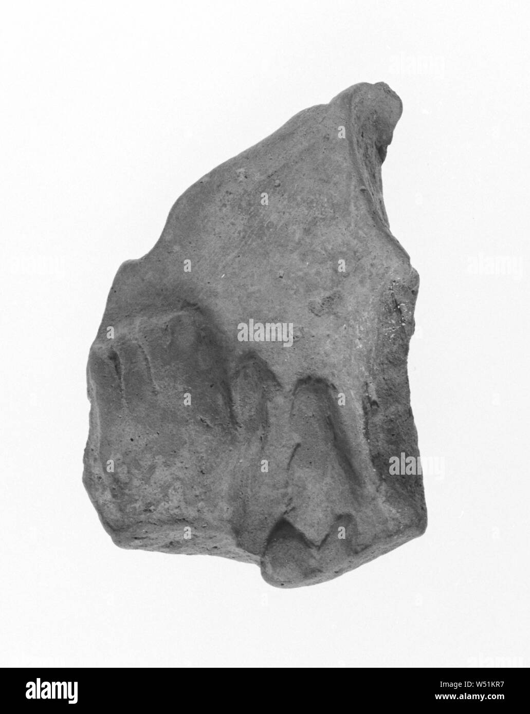 Kopf Fragment, Unbekannt, Süditalien, 4. Jahrhundert v. Chr., Terracotta, 2cm (13/16-in Stockfoto