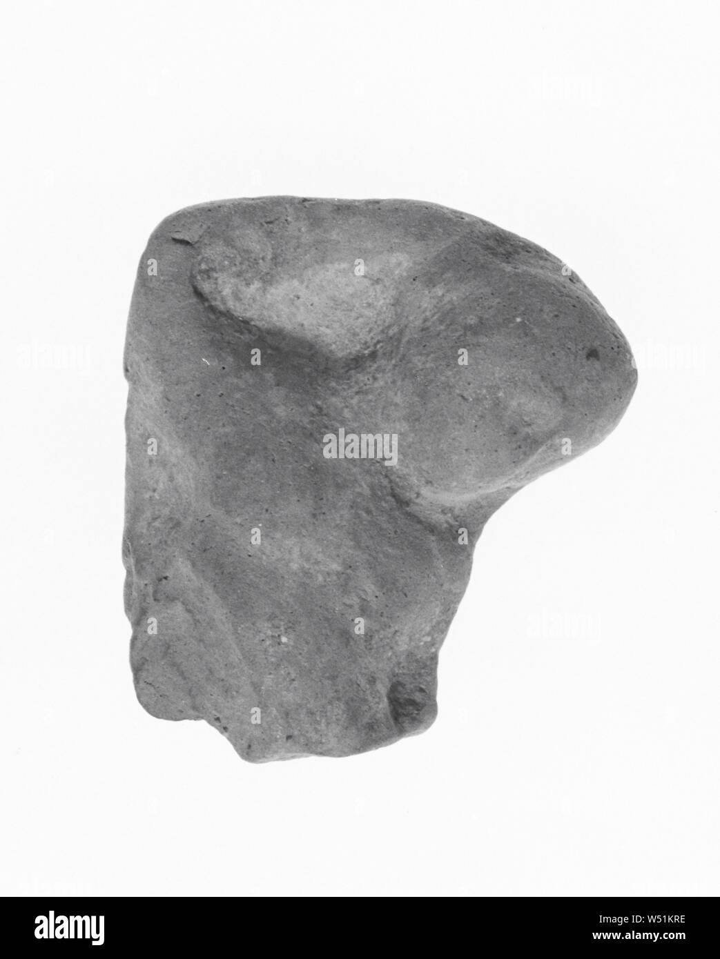 Abbildung Fragment, Unbekannt, Süditalien, 4. Jahrhundert v. Chr., Terracotta, 5cm (1 15/16 in Stockfoto