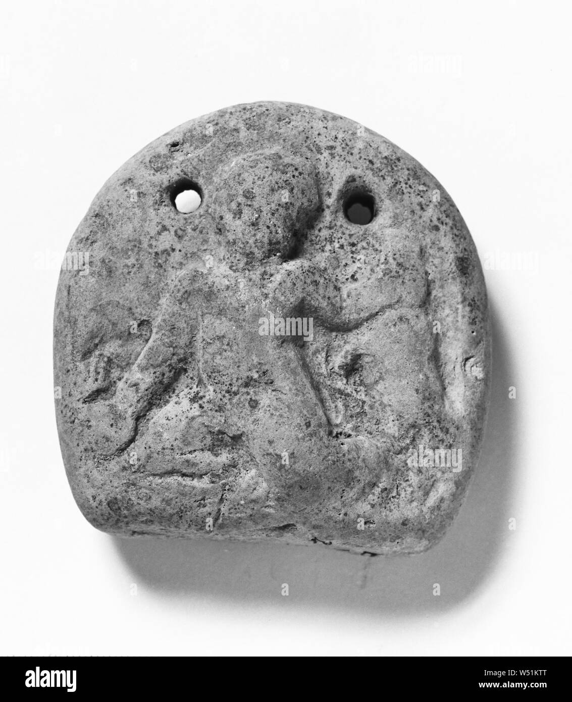 Loom-Weight, Unbekannt, Süditalien, 4. Jahrhundert v. Chr., Terrakotta, 7,2 cm (2 13/16-in Stockfoto