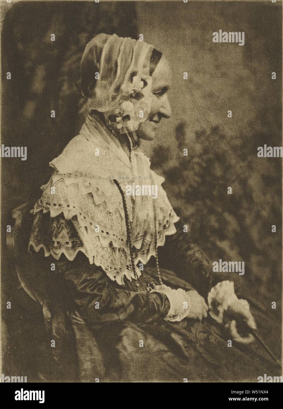 Frau Anne (Palgrave) Rigby, Hill & Adamson (Schottische, Aktiv, 1843-1848), James Craig Annan (Schottische, 1864-1946), 1880-1890, Photogravüre, 20,3 × 14,9 cm (8 x 5 7/8 in Stockfoto