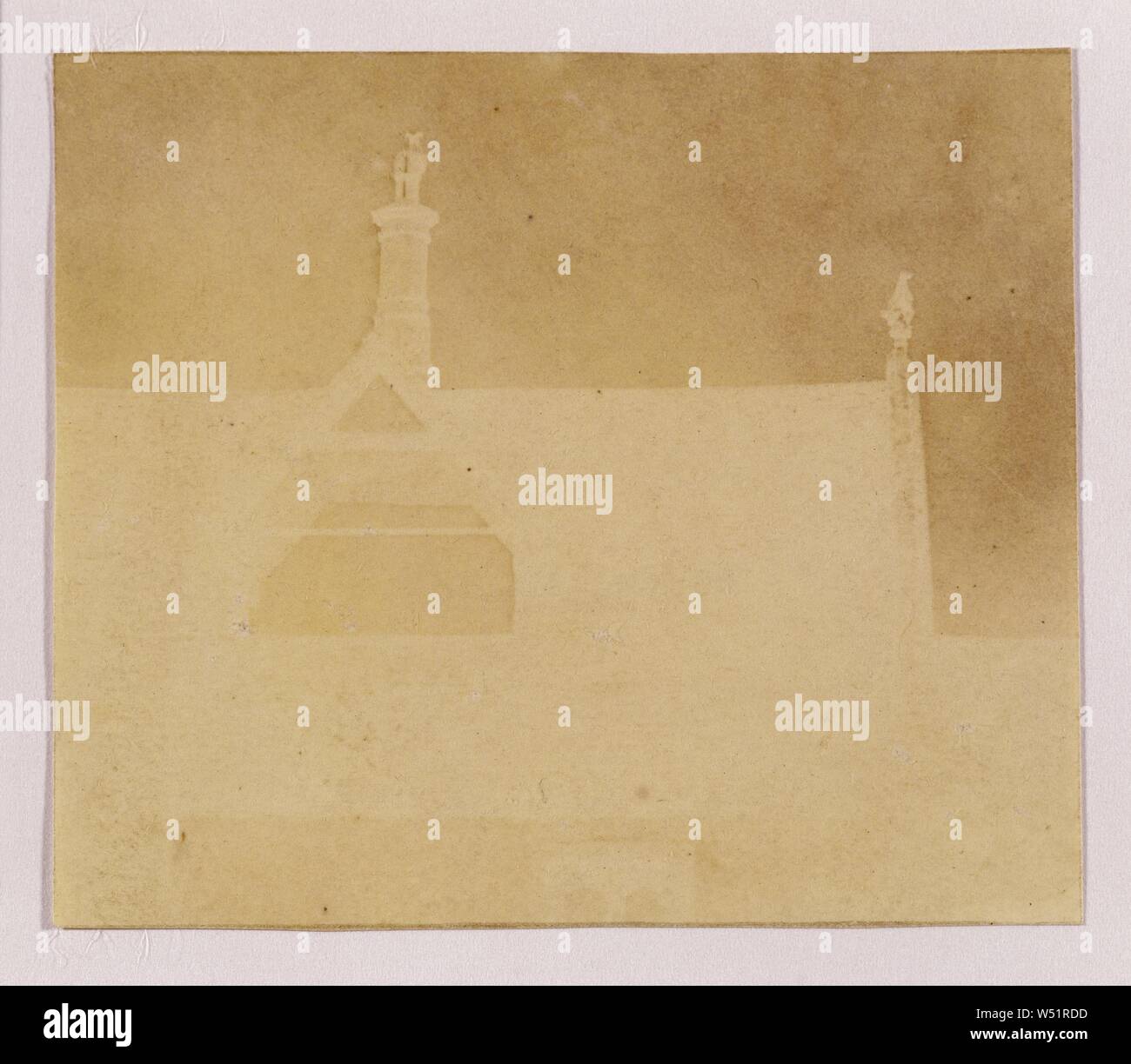 Lacock Abbey, William Henry Fox Talbot (Englisch, 1800-1877), 1835, Photogenen Zeichnung negativ, Jodid, 6,8 × 7,9 cm (2 11/16 x 3 1/8 in. Stockfoto