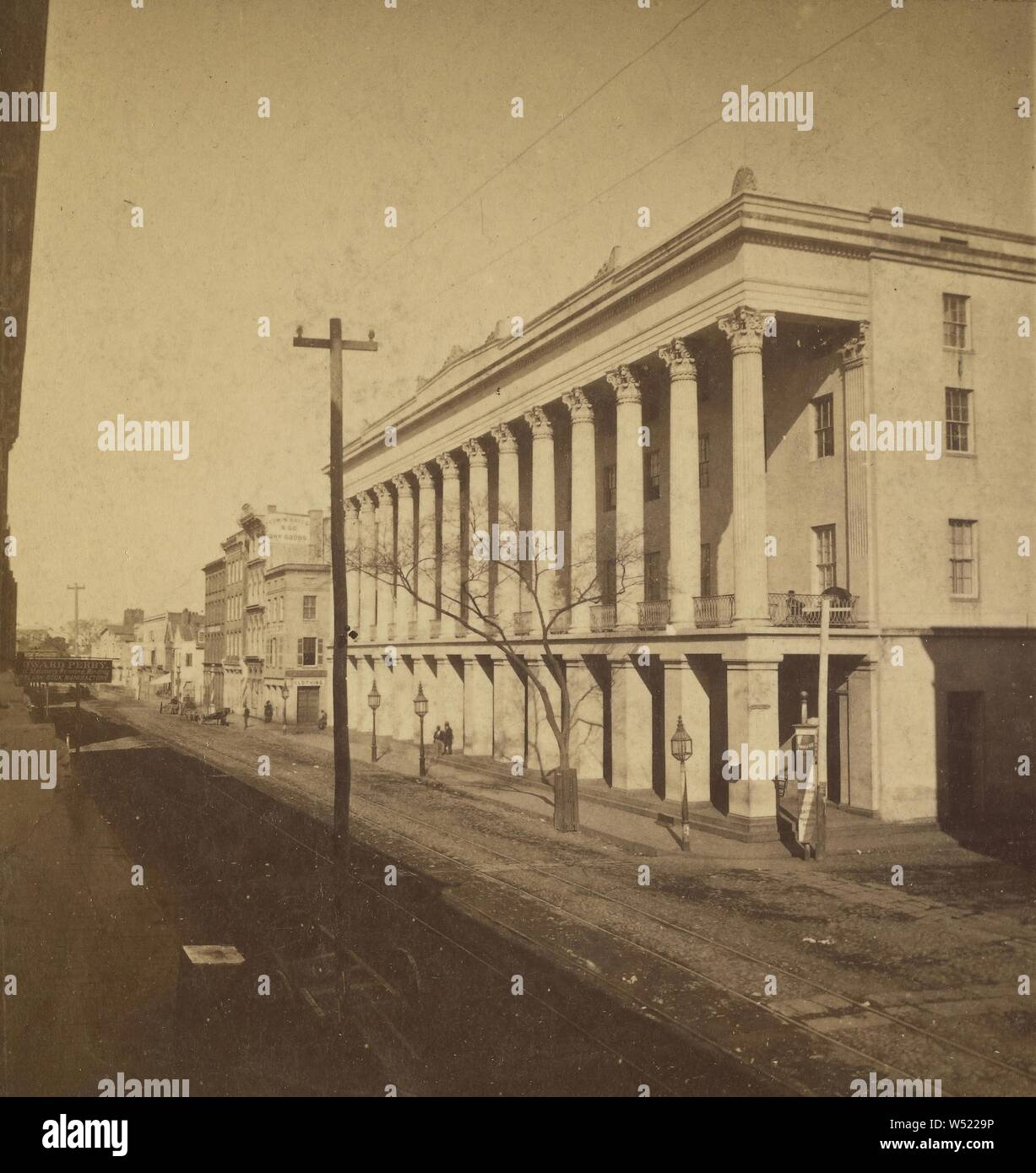 Charleston Hotel - Das führende Hotel in der Stadt, auf der Meeting Street., George N. Barnard (American, 1819-1902), 1875-1880, Eiweiß silber Drucken Stockfoto