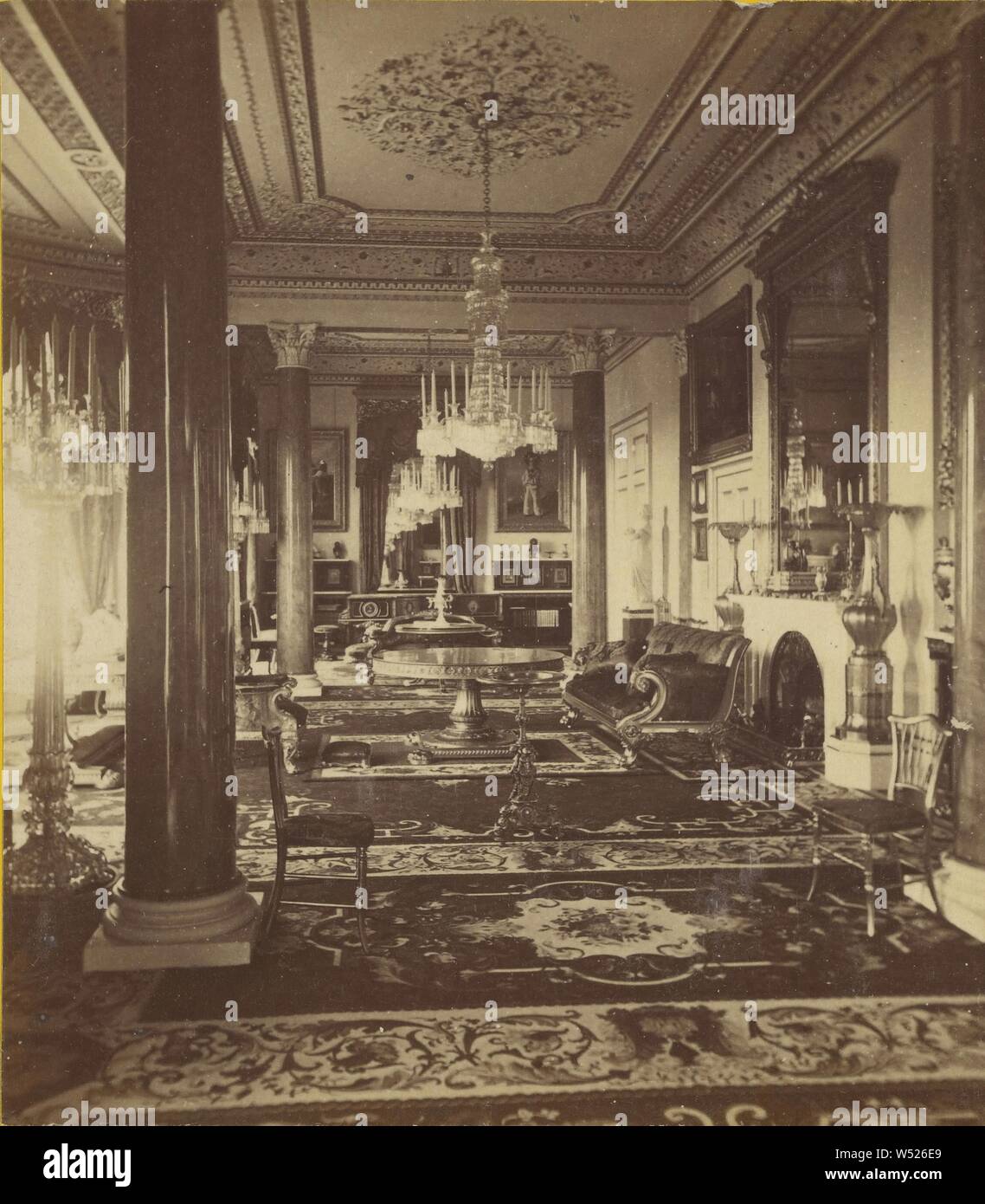 Der Salon./La Grand Salon. Osborne, André Adolphe-Eugène Disdéri (Französisch, 1819 - 1889), 1860-1870, Eiweiß silber Drucken Stockfoto