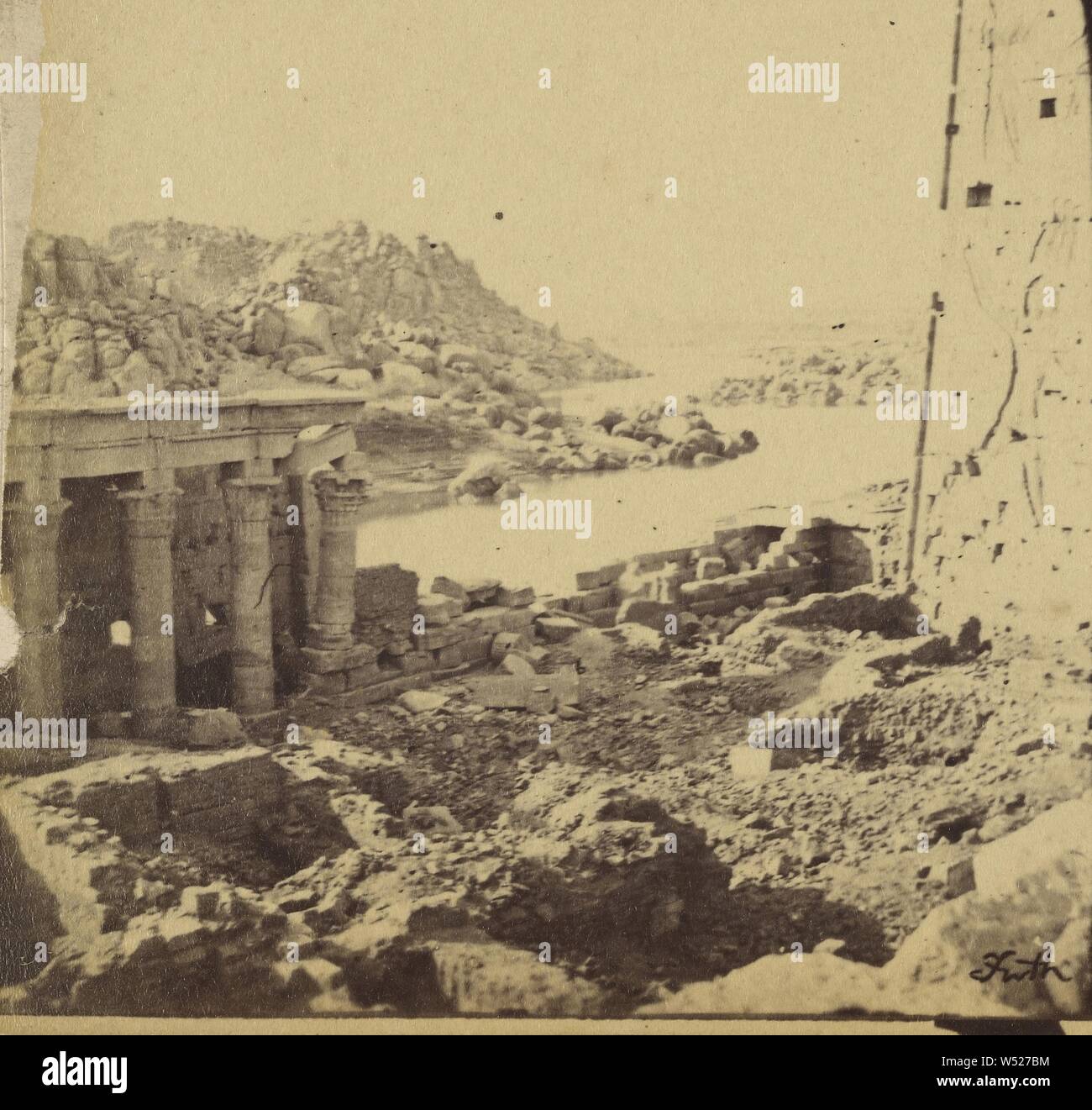 Ruinen mit geschnitzten Bild rechts Wand, Francis Frith (Englisch, 1822-1898), 1856-1857, Eiweiß silber Drucken Stockfoto