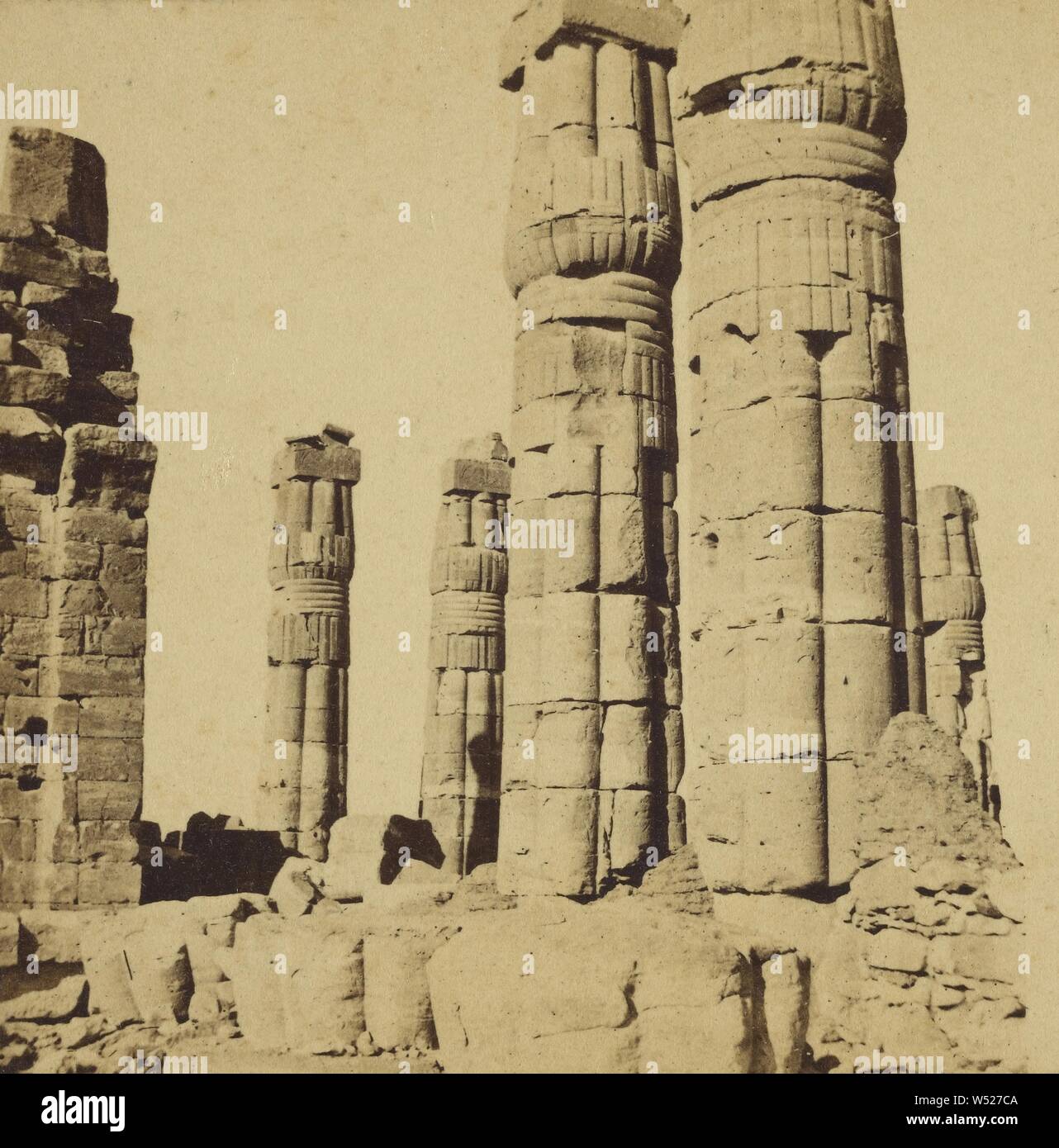 Spalten, Ägypten, zurückzuführen auf Francis Frith (Englisch, 1822-1898), 1856-1857, Eiweiß silber Drucken Stockfoto