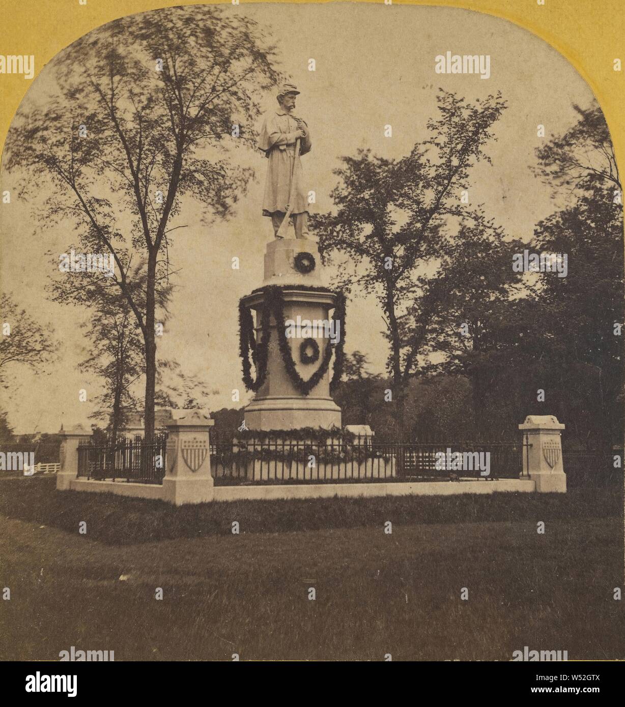 Soldaten Denkmal, Webster (American, aktive 1870s - 1900s), ca. 1873, Eiweiß silber Drucken Stockfoto