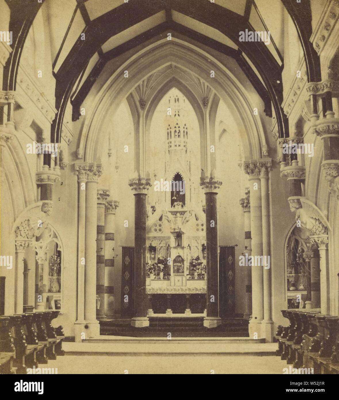Innenraum der Klosterkirche, Abbotsleigh, Newton., Unbekannten, Britischen, ca. 1870, Eiweiß silber Drucken Stockfoto