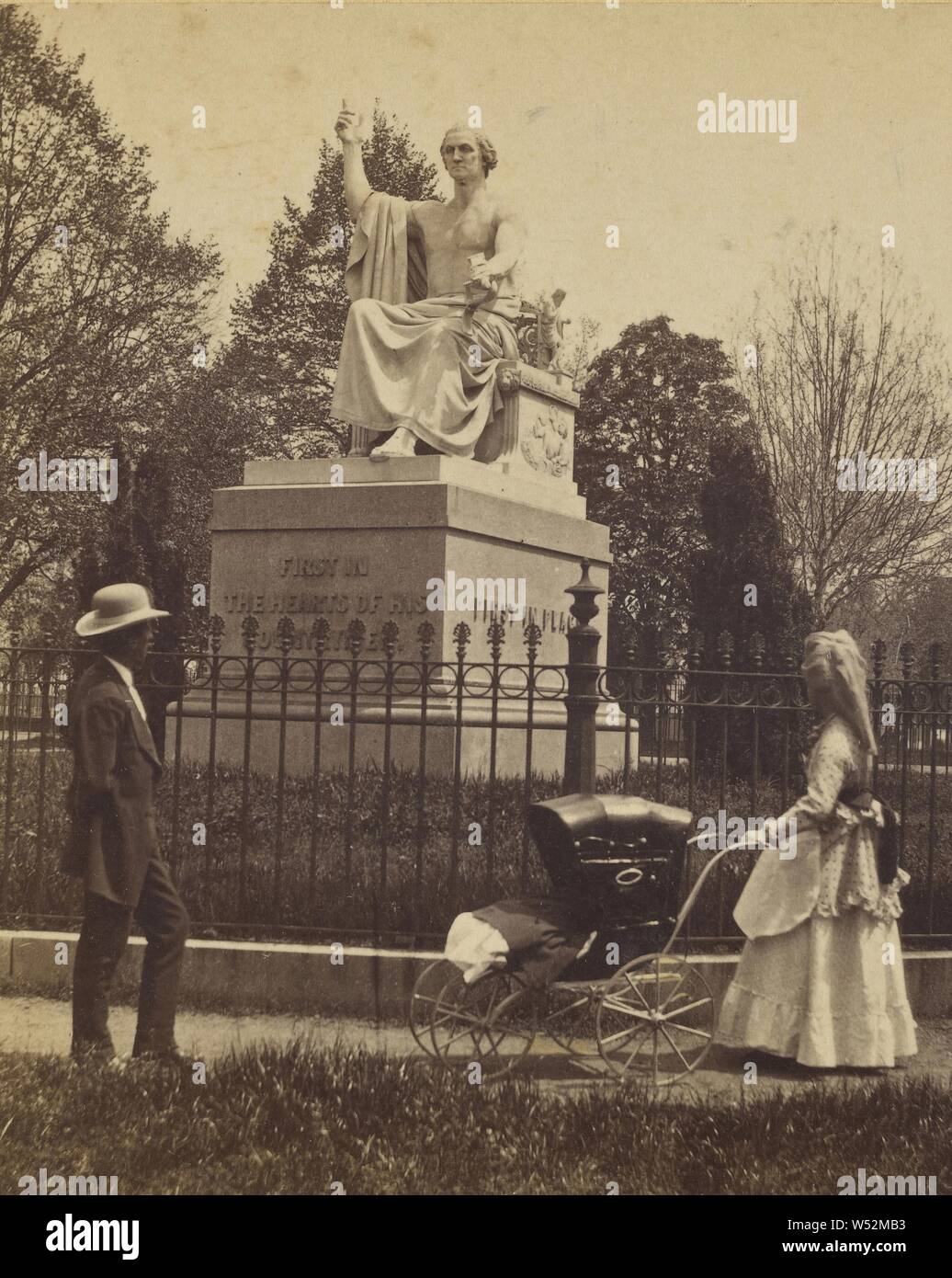 Statue von Washington durch Greenough. Washington, D.C., Joshua W. Molton & John S. Molton, ungefähr 1875, Eiweiß silber Drucken Stockfoto