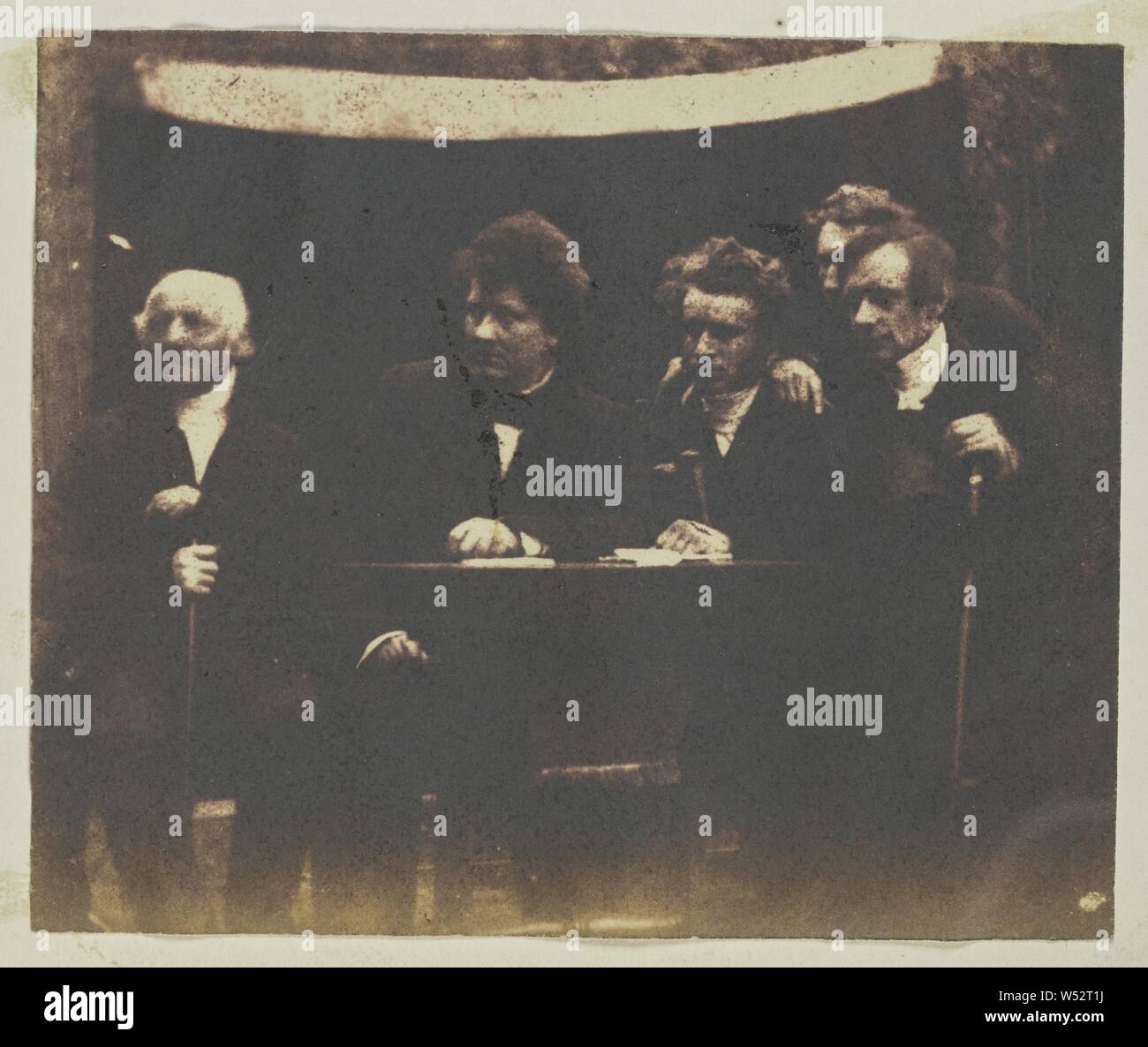 Rev Dr George Muirhead, Rev Dr William Cunnningham, Rev Dr James Begg, John Hamilton und Rev Dr Thomas Guthrie, Hill & Adamson (Schottische, aktiv 1843 - 1848), Schottland, 1843-1848, gesalzen Papier Drucken von Papier negativ, 8,7 x 10,6 cm (3 7/16 x 4 3/16 in. Stockfoto