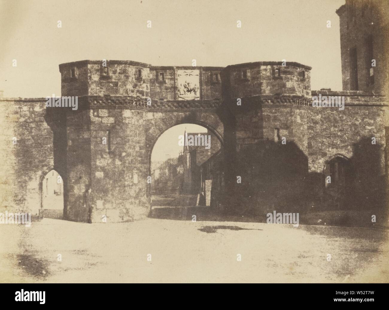 Die West Port, St. Andrews, Hill & Adamson (Schottische, aktiv 1843 - 1848), Safed, Palästina, 1843-1848, gesalzen Papier drucken sie aus einem Calotype negativ, 14,3 x 19,7 cm (5 5/8 x 7 3/4 in Stockfoto