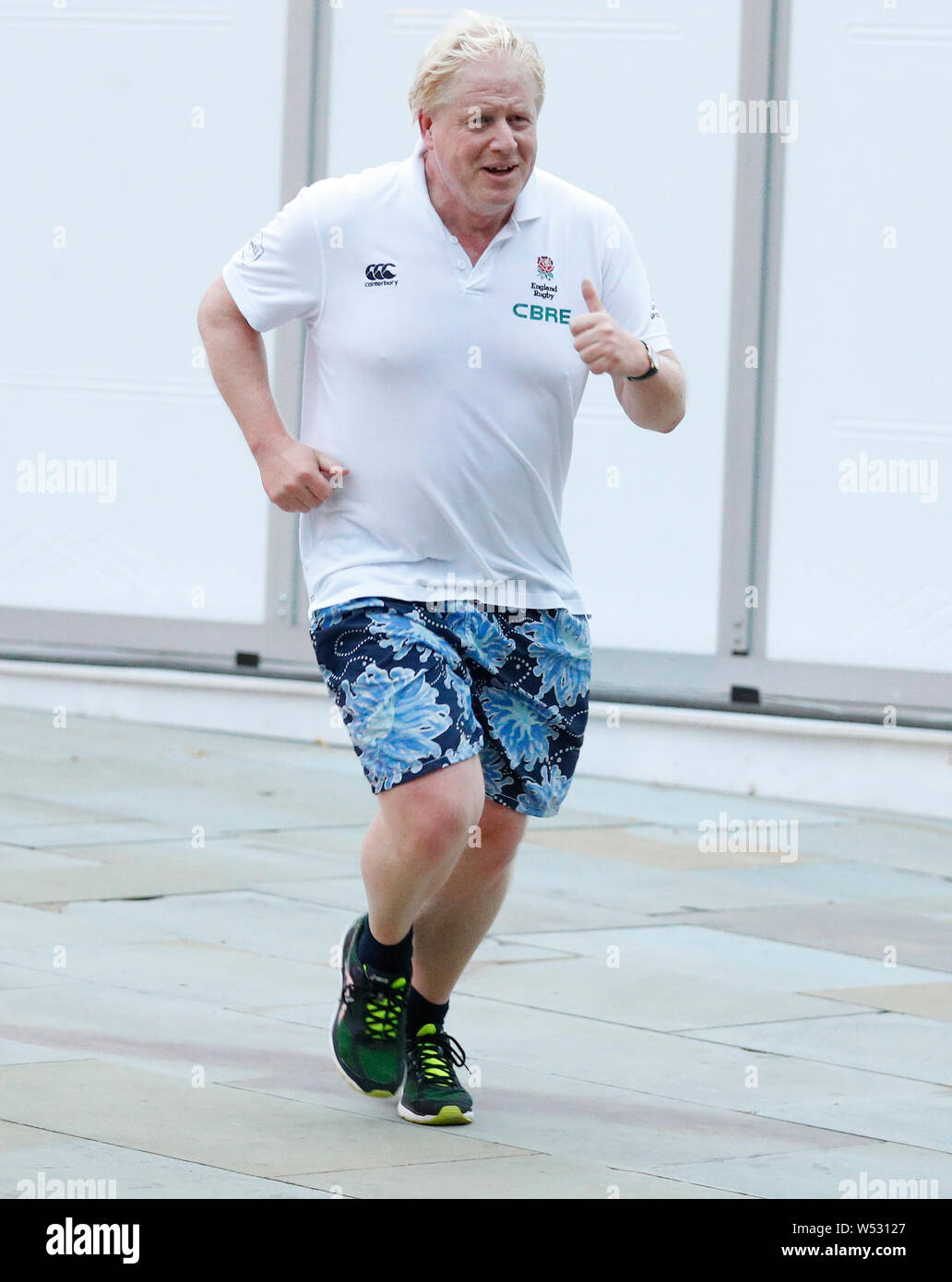 Boris Joggen vor Beginn der Tory Conference, Manchester. an der Manchester Central Convention Center in Manchester am 3. Oktober 2017 in Manchester, England Stockfoto