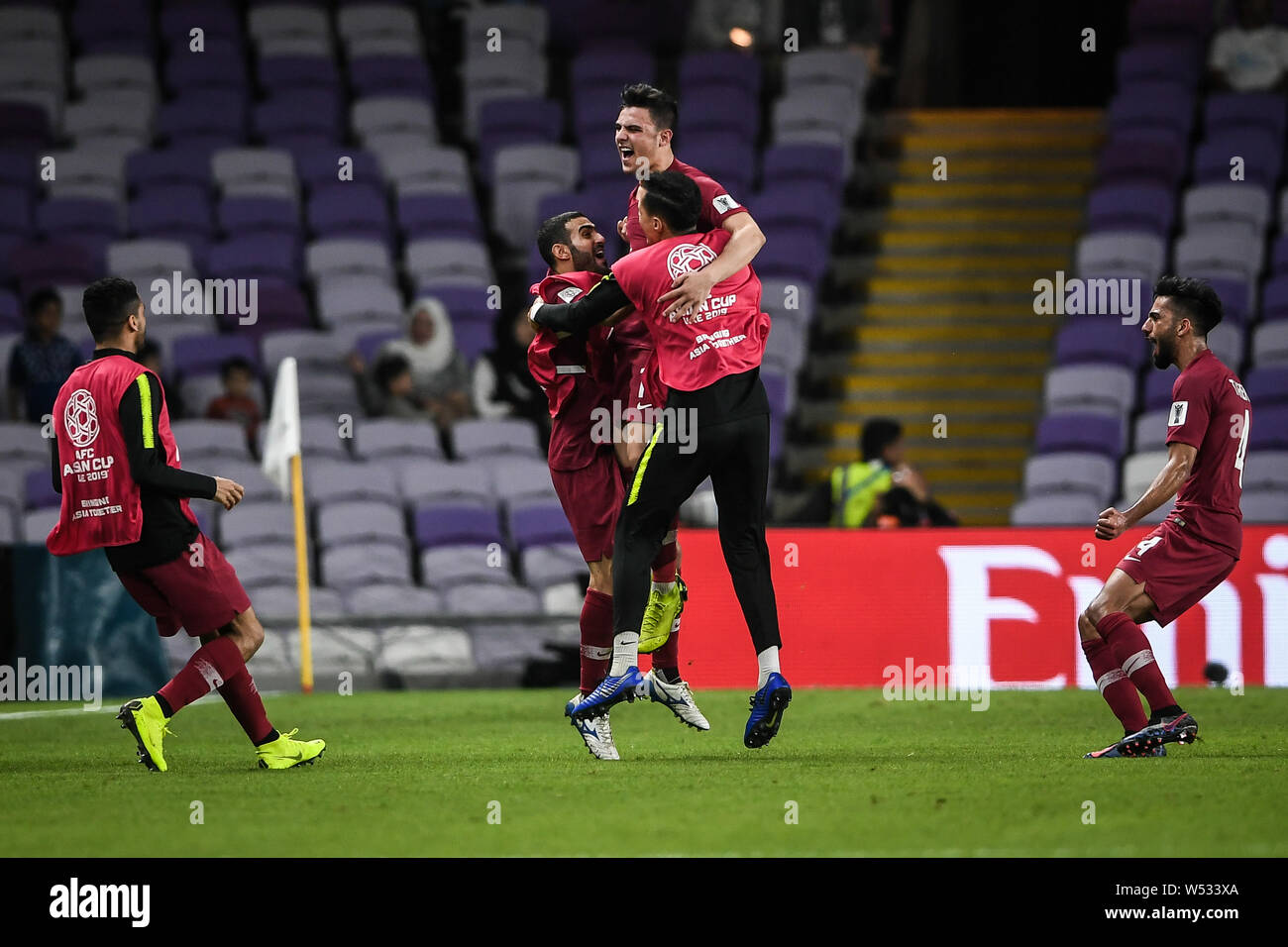 Bassam Al Rawi von Katar feiert Nachdem Sie gegen den Libanon in der AFC Asian Cup Gruppe E Match in Al Ain, Vereinigte Arabische Emirate, vom 9. Januar 2019. Stockfoto