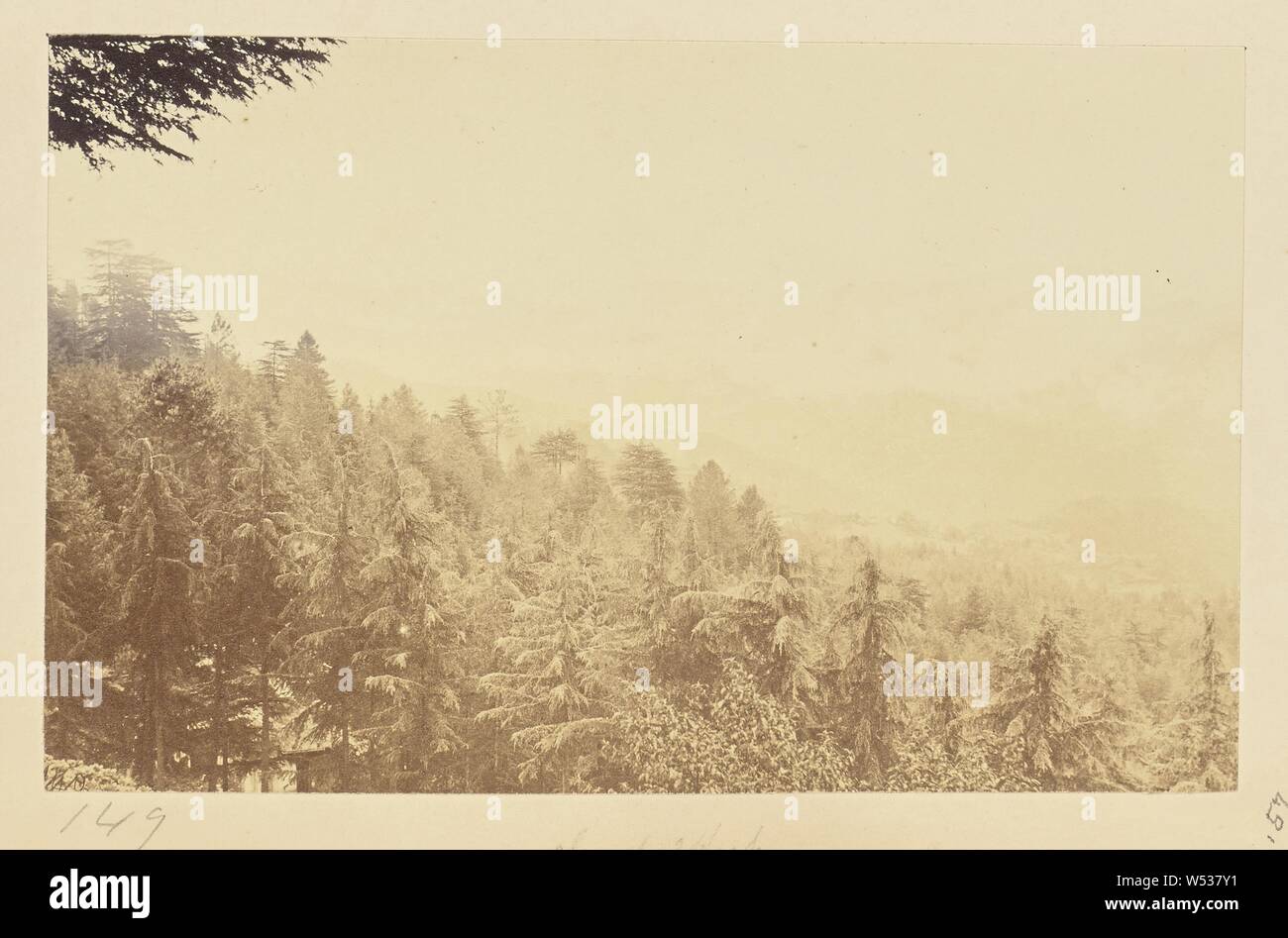 Simla, Cloud Wirkung auf Hügeln, Samuel Bourne (Englisch, 1834-1912), Simla, Indien 1863, Eiweiß Silber drucken, 9,9 x 15,8 cm (3 7/8 x 6 1/4 Zoll Stockfoto