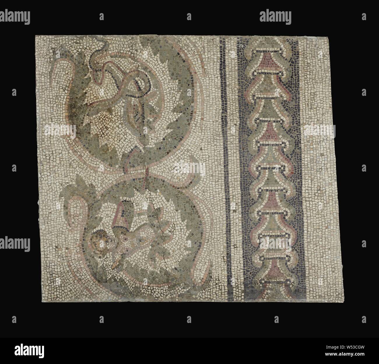 Mosaik Bodenverkleidung, Unbekannt, 4. Jahrhundert n. Chr., Stein Mosaiksteinen, 129,5 × 116,8 cm (51 × 46 in Stockfoto