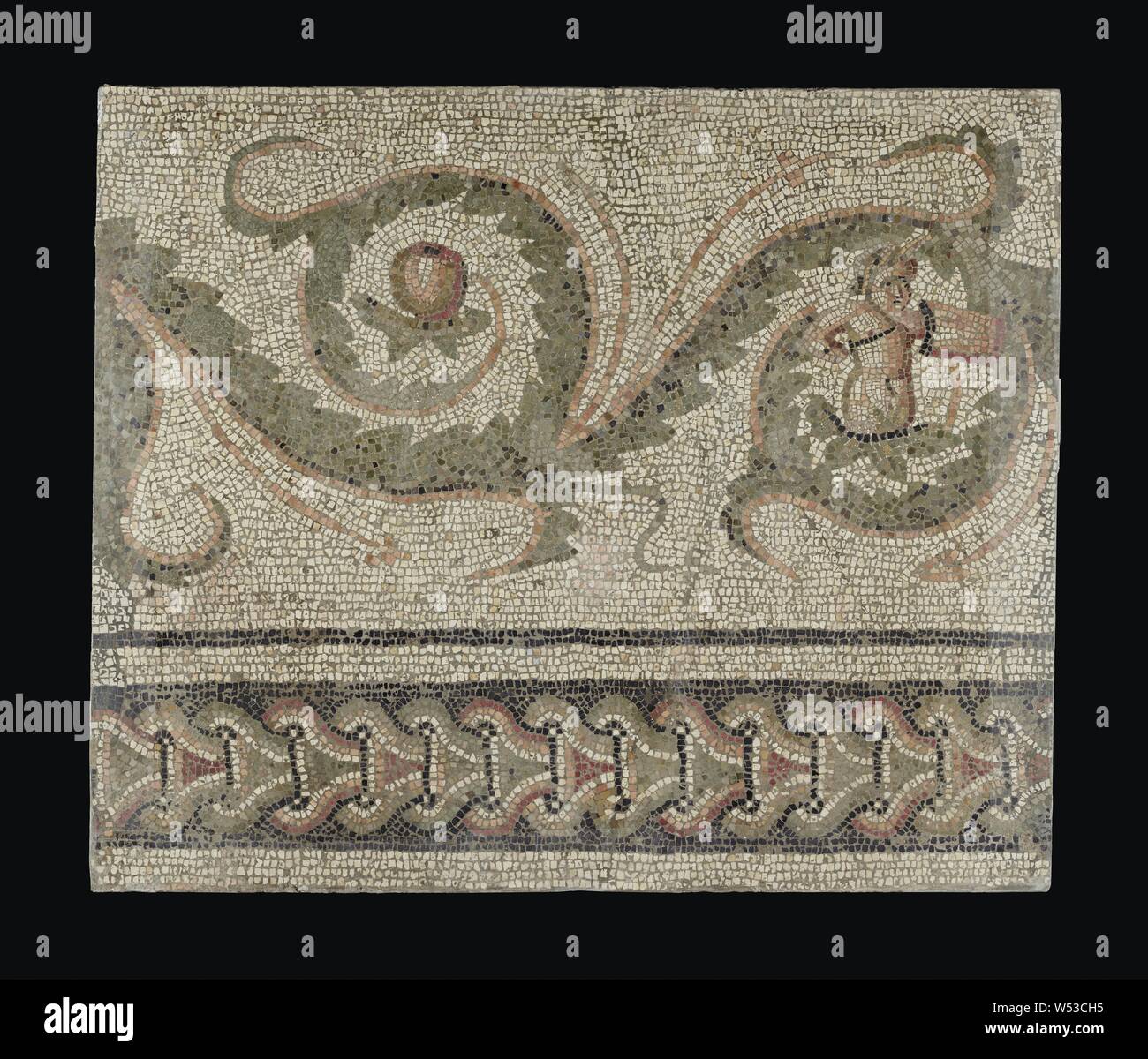 Mosaik Bodenverkleidung, Unbekannt, 4. Jahrhundert n. Chr., Stein Mosaiksteinen, 118,1 × 144,8 cm (46 1/2 x 57 in Stockfoto