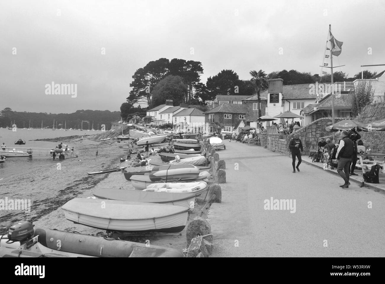 Eine Schwarzweiß-Fotos von Helford Passage Stockfoto