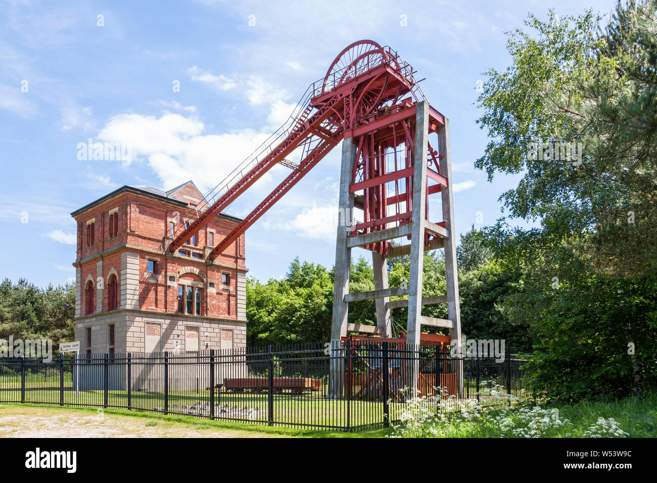 Kopf gewundenen Getriebe und Motor Grubenhaus, Bestwood Zeche, Bestwood, Nottinghamshire, England, UK Stockfoto