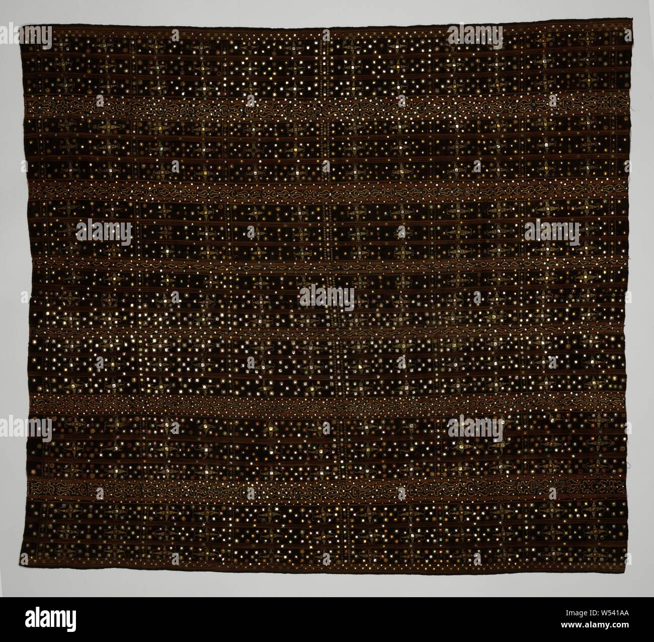 Tuch, Tapis, Tuch mit Sternen., anonym, Sumatra, 1900 - 1999, Textilien, Stickerei, l 122cm x w 110cm Stockfoto