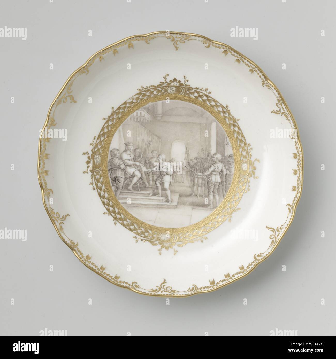 Schüssel, bemalt mit der Bestätigung von Dirk ich als Graf von Holland von König Karl, Schüssel aus Porzellan. Überbackene Grenze, entlang der rocaille Ornament geprägt und in Gold mit unter anderem Blatt Girlanden dekoriert. Auf der flachen in grisaille der Darstellung: "König Karl der Einfache, Dirk bestätigt die I. in der Countlyk König über Holland" (Inschrift in Braun auf der Rückseite) Nach einem Druck auf Jan Wagenaar patriotischen Geschichte (Il, 1782, S. 108). Um die Leistung zwei Laurel Kränze in Gold, Dirk I (Graf von Holland), Manufactuur Oud-Loosdrecht, C. 1778 - C. 1782, Porzellan (Material) Stockfoto