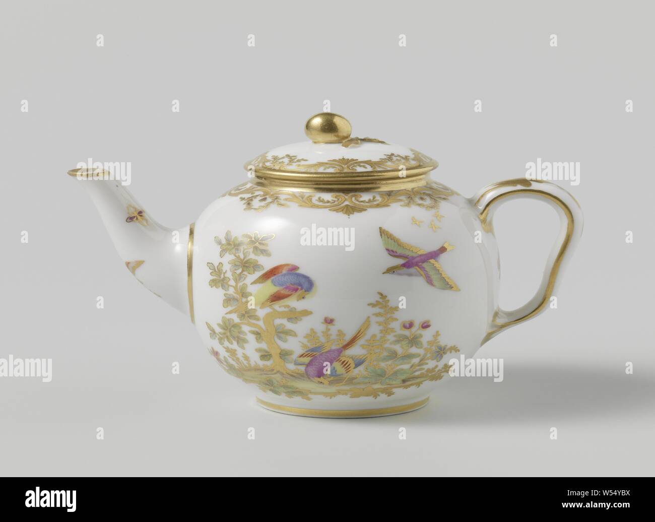Teekanne, Zugehörigkeit zu einem Tee Set (Bolvry déjeuner), der kugeligen  Teekanne von bunt bemalten Porzellan, mit Deckel, ein Auslauf und einem  Geknickten c-förmigen Ohr. Die vergoldeten Bud der Deckel hat die Form