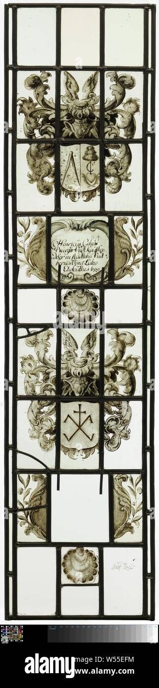 Raute, Rhombus mit Glasmalereien Darstellung, anonym, Westfalen, 1699, Glas, h 124 cm x W 61 cm x d 1,5 cm Stockfoto