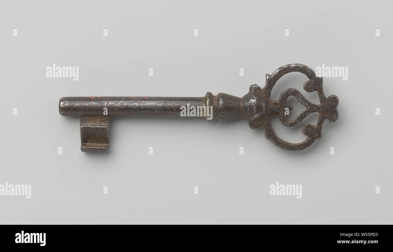 Schlüssel mit L-förmigen Bart, dessen runde Griff umschließt ein Herz., C. 1700 - C. 1800, Bügeleisen (Metall), l 8,7 cm × 2,8 cm, w Stockfoto
