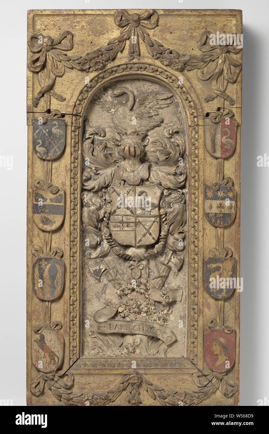 Wappen von Frans Banninck Cocq, Herr von Purmerland und Ilpendam Weaponboard von Frans Banninck Cocq, Herr von Purmerland und Ilpendam (1605-1655), der Wannbord Banninck Cocq, armorial Lager, Heraldik, Frans Banninck Cocq, Artus Quellinus (I) (zugeschrieben), Amsterdam, C. 1655, Relief, lijst, h 59,0 cm x W 22,5 cm h 84,0 cm x W 45,0 cm Stockfoto