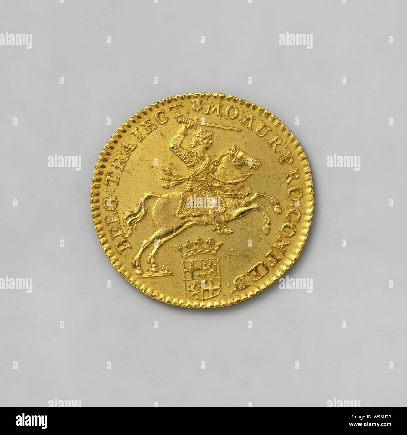 Utrecht goldene Reiter, 1760, Utrecht, goldene Reiter, Vorderseite: Reiter mit Schwert auf seinem Recht, gekrönt unter ist Utrecht Wappen. Rückwärtsgang: Allgemeines Wappen gekrönt zwischen Wert Angabe. Über crown Jahr. Kabel Rand., Provincie Utrecht, Gold (Metall), markanten (Metallverarbeitung), d 2.9, × w 9,94 Stockfoto