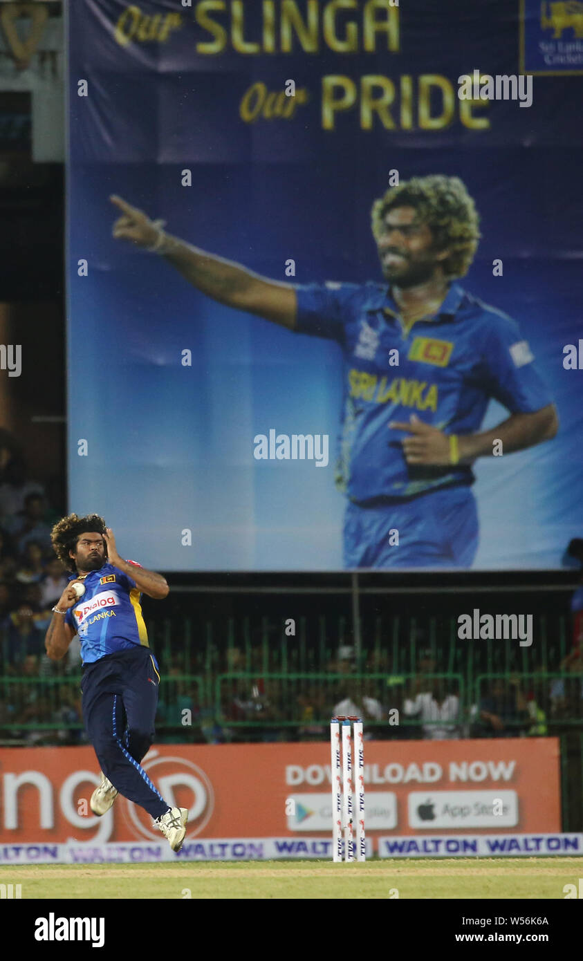 Juli 26, 2019, Colombo, Western Province, Sri Lanka: Sri Lankan Bowler Lasith Malinga liefert eine Kugel während der Erste Tag International Cricket Match zwischen Sri Lanka und Bangladesch auf der R. Premadasa Stadium in Colombo am 26. Juli 2019. Credit: Pradeep Dambarage/ZUMA Draht/Alamy leben Nachrichten Stockfoto