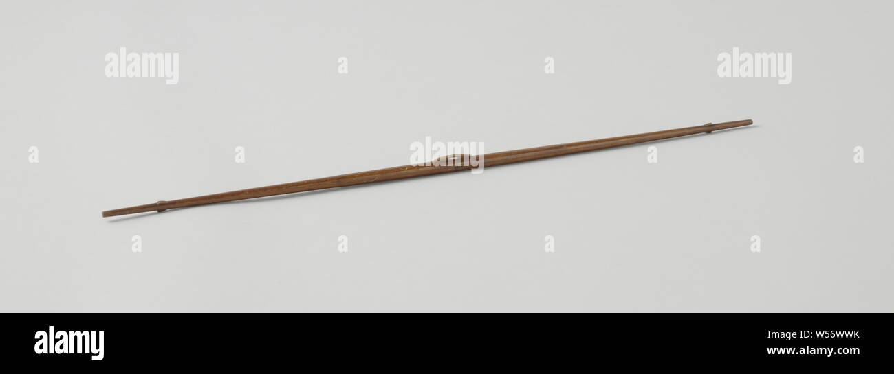 Modell einer Main Top Gallant Yard, Modell eines großen bramra. Einfaches Modell eines Fensters., anonym, Niederlande, C. 1850, Holz (Pflanzen), H 77,5 cm x L 2,7 cm × w 2,2 cm Stockfoto