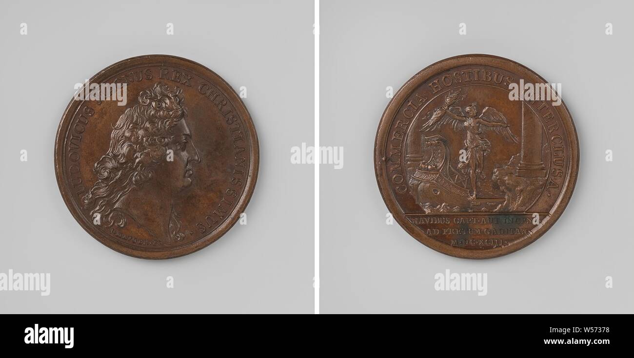 Englische und Niederländische Schiffe von den Franzosen eingenommen oder in der Seeschlacht bei Gibraltar, Bronzemedaille verbrannt. Front: Die man-Büste im Inneren. Rückwärtsgang: Sieg mit Donner stehend auf einem antiken Schiff unter den Säulen des Herkules innerhalb eines Kreises, abgeschnitten: Inschrift, Gibraltar, Großbritannien, Louis XIV (König von Frankreich), Jean Mauger, Paris, 1699-1703, bronze (Metall), markanten (Metallverarbeitung), d 4,1 cm × w 27.12 Stockfoto