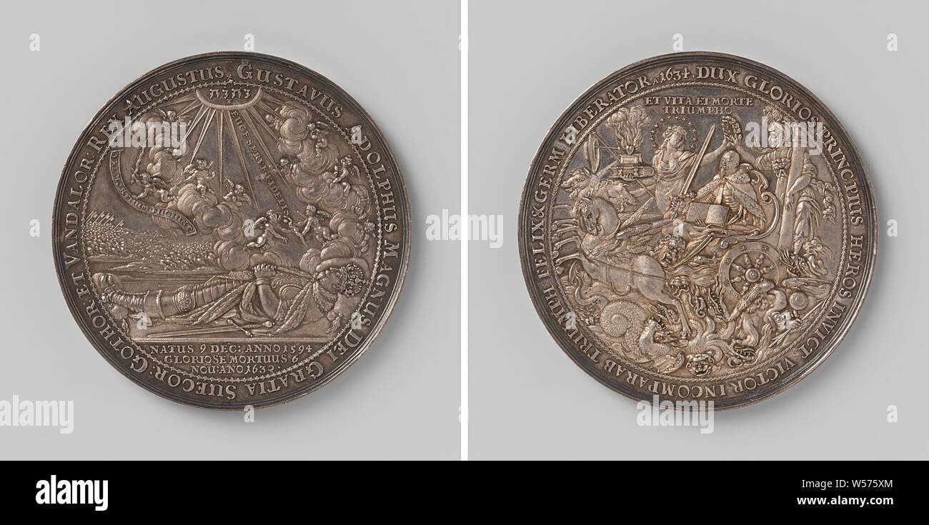 Tod von gustaaf Adolf, silberne Medaille. Vorderseite: Darstellung von verstorbenen Frost, vor, dass eine große Anzahl von Engeln durch himmlisches Licht, der den Namen des Herrn in Hebräisch beleuchtet, im Hintergrund kämpfenden Truppe oben Inschrift in der Inschrift. Rückwärtsgang: Frost reitet in triumphierenden Auto, Monster die Zerkleinerung im Rahmen., Sebastian Dadler, Dresden, 1634, silber (Metall), markanten (Metallverarbeitung), d 7,9 cm × w 149.52 Stockfoto