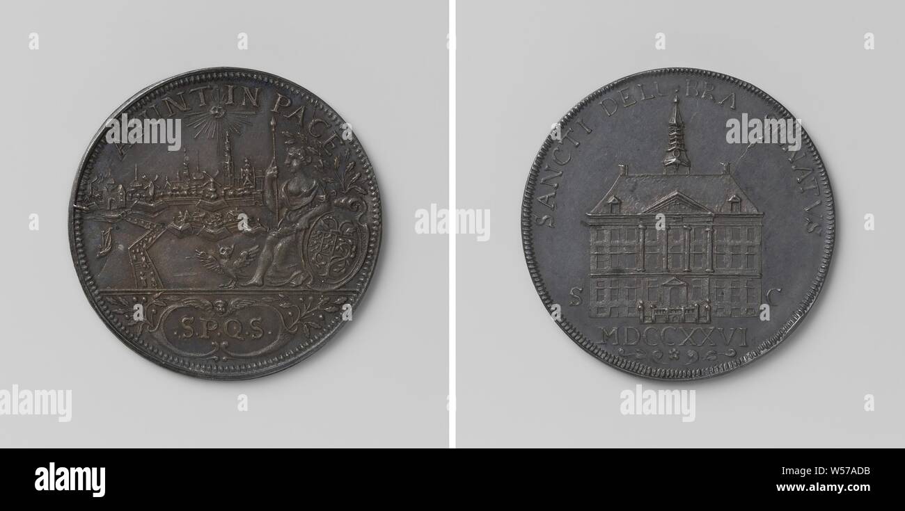 Werkzeug Token von der Stadt 's-Hertogenbosch, silberne Medaille. Vorne: Blick auf die Stadt vom Süden, von der strahlenden Sonne beleuchtet, im Vordergrund: St. Antonieschans, die Straße Straße und einem kleinen Boot, rechts: sitzende Minerva mit Speer in der Rechten und mit dem linken Arm ruht auf Wappen und owl mit Spread Flanken, Schnitt: Monogramm des Buchstaben S, P, Q und S in Kartusche mit Zweigen unter Winged Angel's Kopf geschmückt. Rückwärtsgang: Rathaus zwischen dem Monogramm des Buchstaben S und C über das Jahr und dekorativem Motiv innerhalb einer Inschrift, 's-Hertogenbosch, Theodorus Casparus Van Berckel, s Hertogenbosch Stockfoto