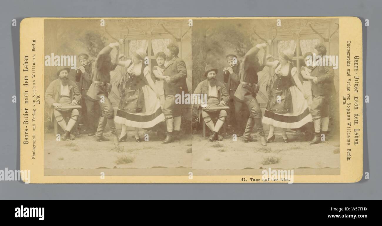 Gruppe von Tanz und Musik - die Menschen Tanz auf der Alm (Titel auf Objekt) Genre-Bilder nach dem Leben (Titel der Serie auf Objekt), Volkstanz (Männer und Frauen zusammen), Tracht, regionale Kostüm, Sophus Williams (auf Objekt erwähnt), Berlin (möglicherweise), 1879, Fotopapier, Karton, Eiklar drucken, H 85 mm x B 177 mm Stockfoto