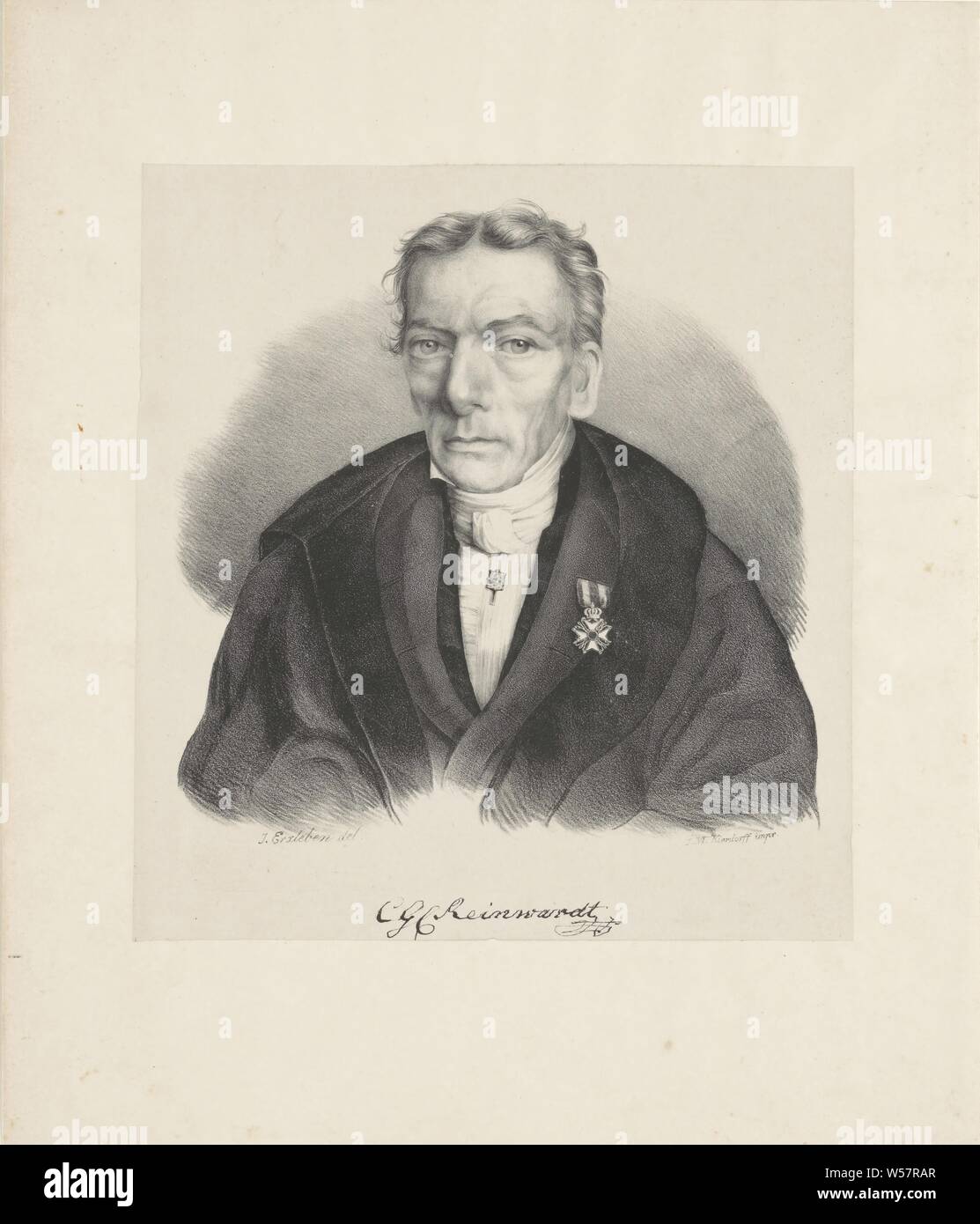 Portrait von Caspar Georg Karl Reinwardt, das Thema trägt ein Kleid, ritterliche und Krawattennadel. Unter dem Portrait sind Signatur, historische Personen ((Voll) Büste portrait), Orden, Pin, Caspar Georg Karl Reinwardt, James Erxleben (auf Objekt erwähnt), Leiden, C. 1830 - C. 1890, Papier, H 363 mm x B 310 mm Stockfoto