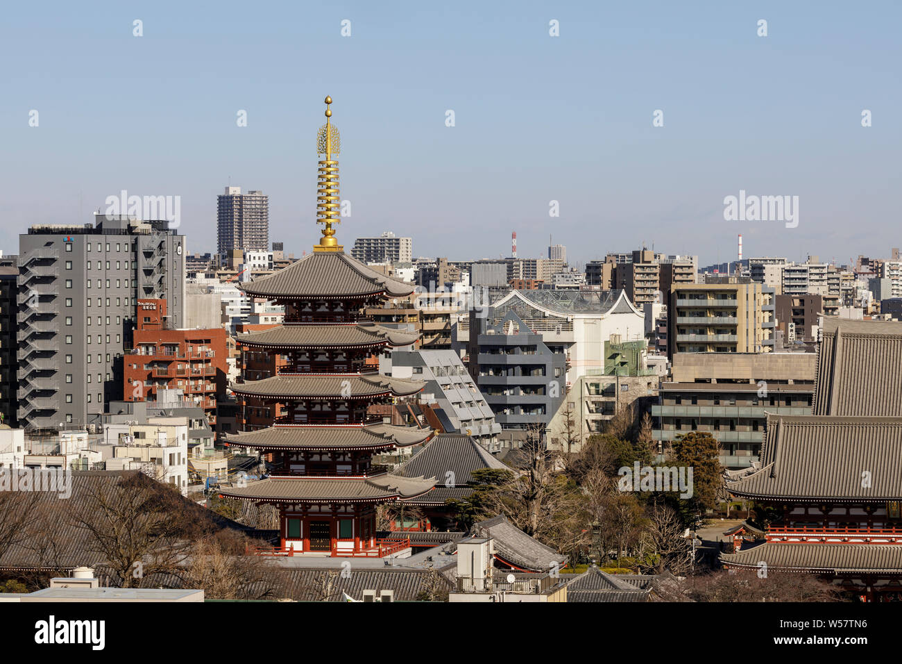 Senso-ji Tempel in der Stadt Tokio, Japan. Eine alte buddhistische Tempel in der Asakusa Viertel von Tokio. Stockfoto