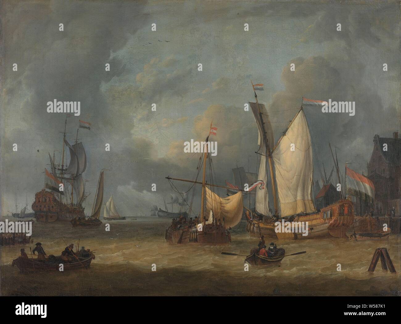 Ein Sturm (Schiffe im Hafen in eine steife Brise), Schiffe im Hafen mit einem starken Wind. Auf der rechten Seite am Kai ist eine Yacht mit Fahnen und das Emblem des niederländischen Garten auf den Spiegel. Im Vordergrund ein paar Ruderboote, links ein Kriegsschiff., Jan Claesz. Rietschoof, 1675-1719, Leinwand, Ölfarbe (Lack), h 61 cm x W 81 cm d 7,5 cm Stockfoto