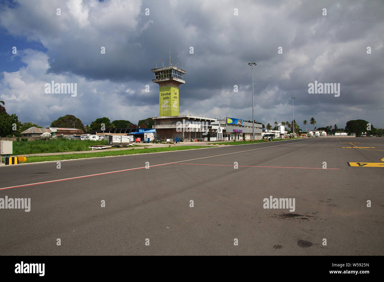 Tansania flughafen -Fotos und -Bildmaterial in hoher Auflösung – Alamy