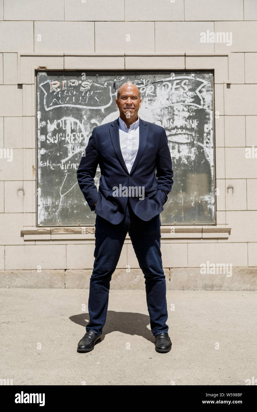 Cory Booker, New Jersey Senator und 2020 Demokratische Präsidentschaftskandidat, in Milwaukee, Wisconsin fotografiert am Dienstag, 23. April 2019. Stockfoto
