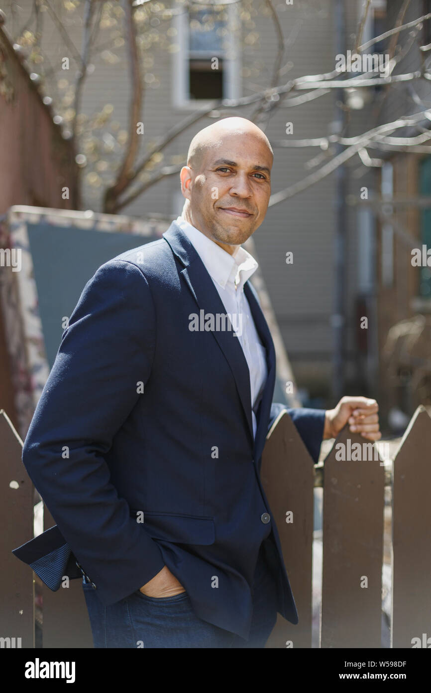 Cory Booker, New Jersey Senator und 2020 Demokratische Präsidentschaftskandidat, in Milwaukee, Wisconsin fotografiert am Dienstag, 23. April 2019. Stockfoto