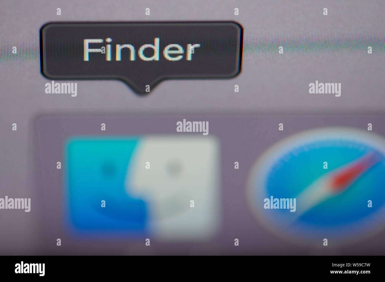 New York, USA - 26. Juli 2019: Auswahl der Finder auf dem Computer Makro Nahaufnahme in Pixel Stockfoto