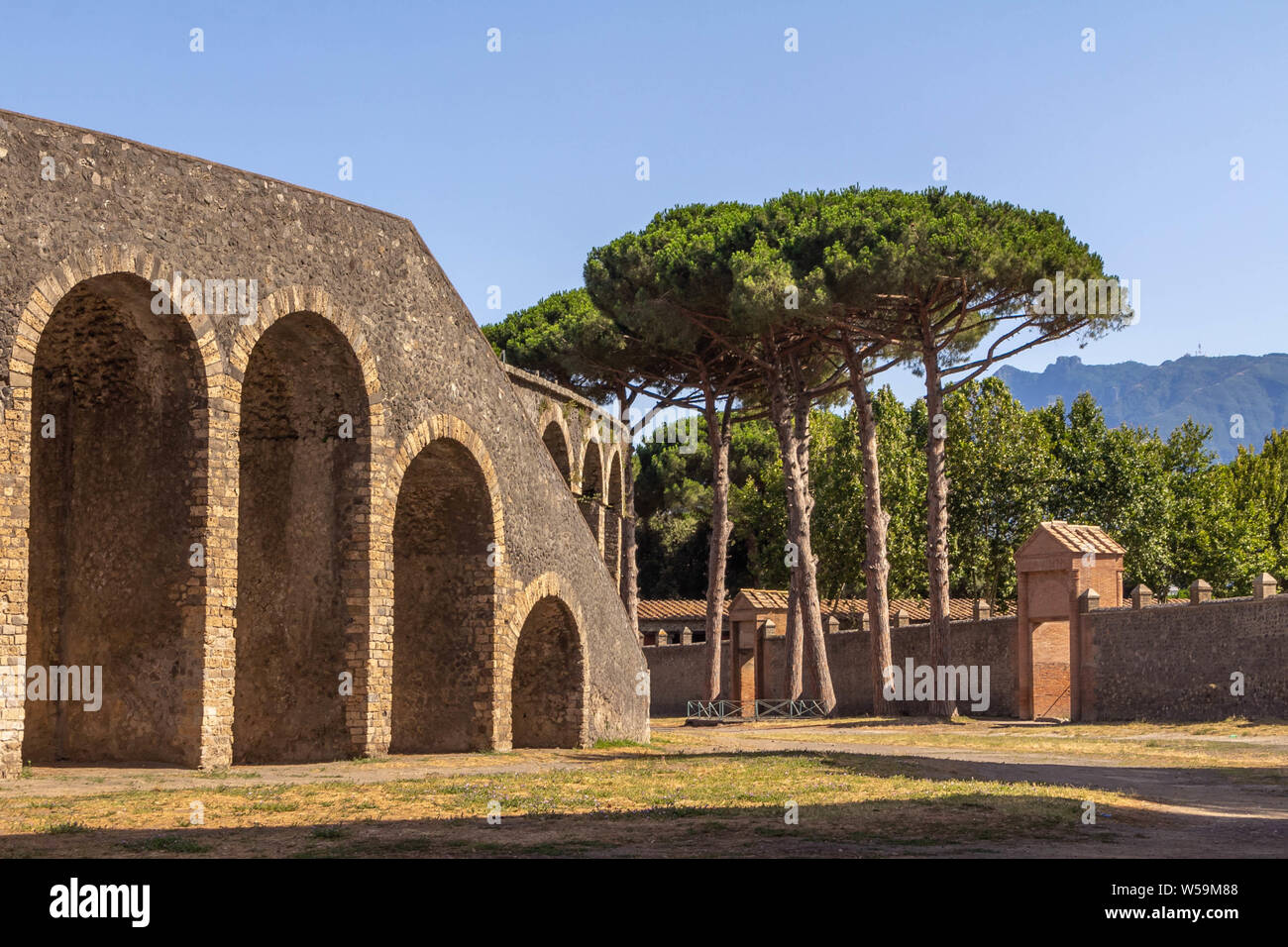 Ruinen von Pompeji: Überreste der antiken Stadt Pompeji vom Ausbruch des Vulkans Vesuv, Italien zerstört Stockfoto