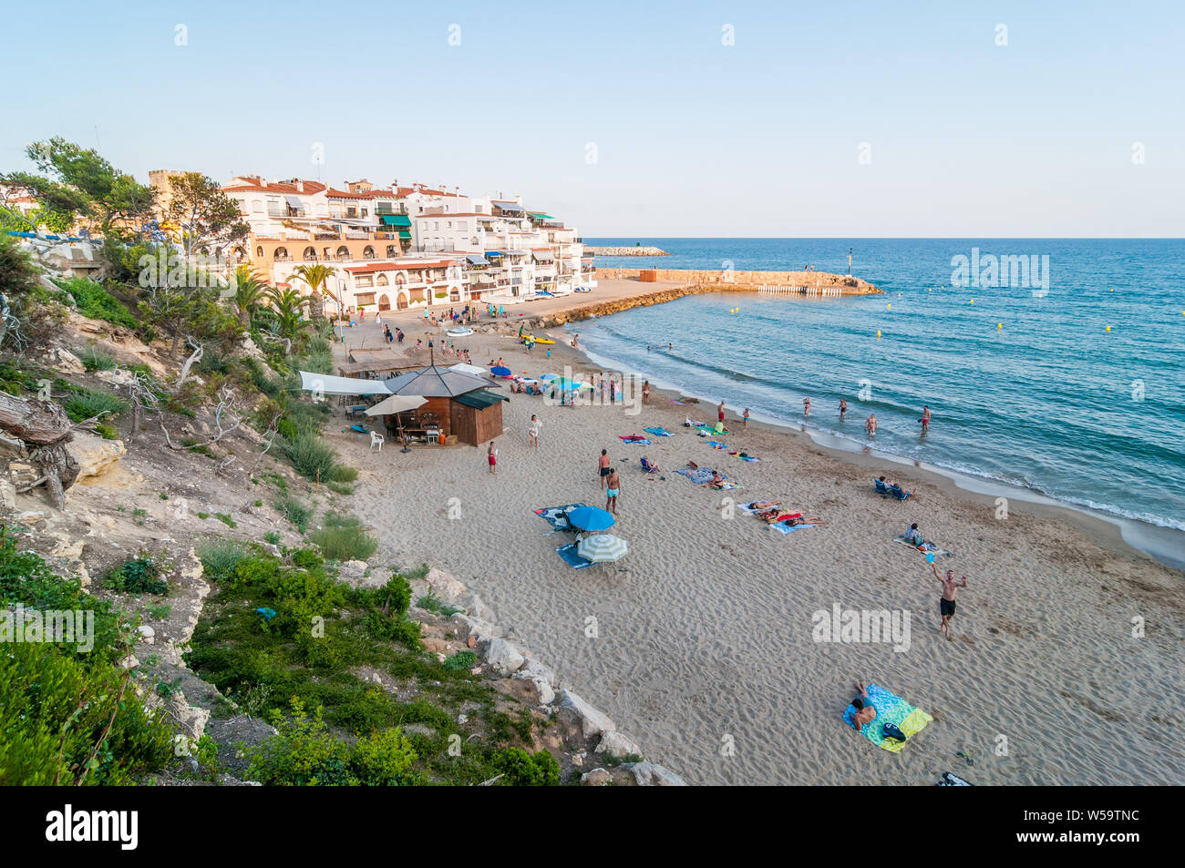 Blick auf den Strand, Roc de Sant Gaietà, typischen Dorf, Roda de Berà, Katalonien, Spanien Stockfoto