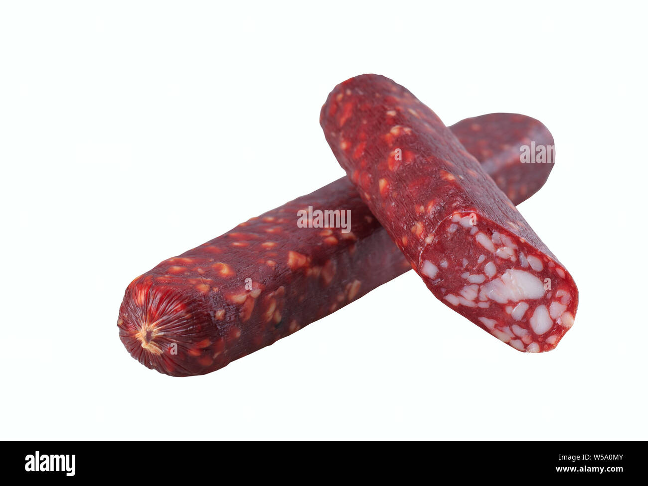 Frische Würste isoliert auf einem weißen Hintergrund. Stockfoto