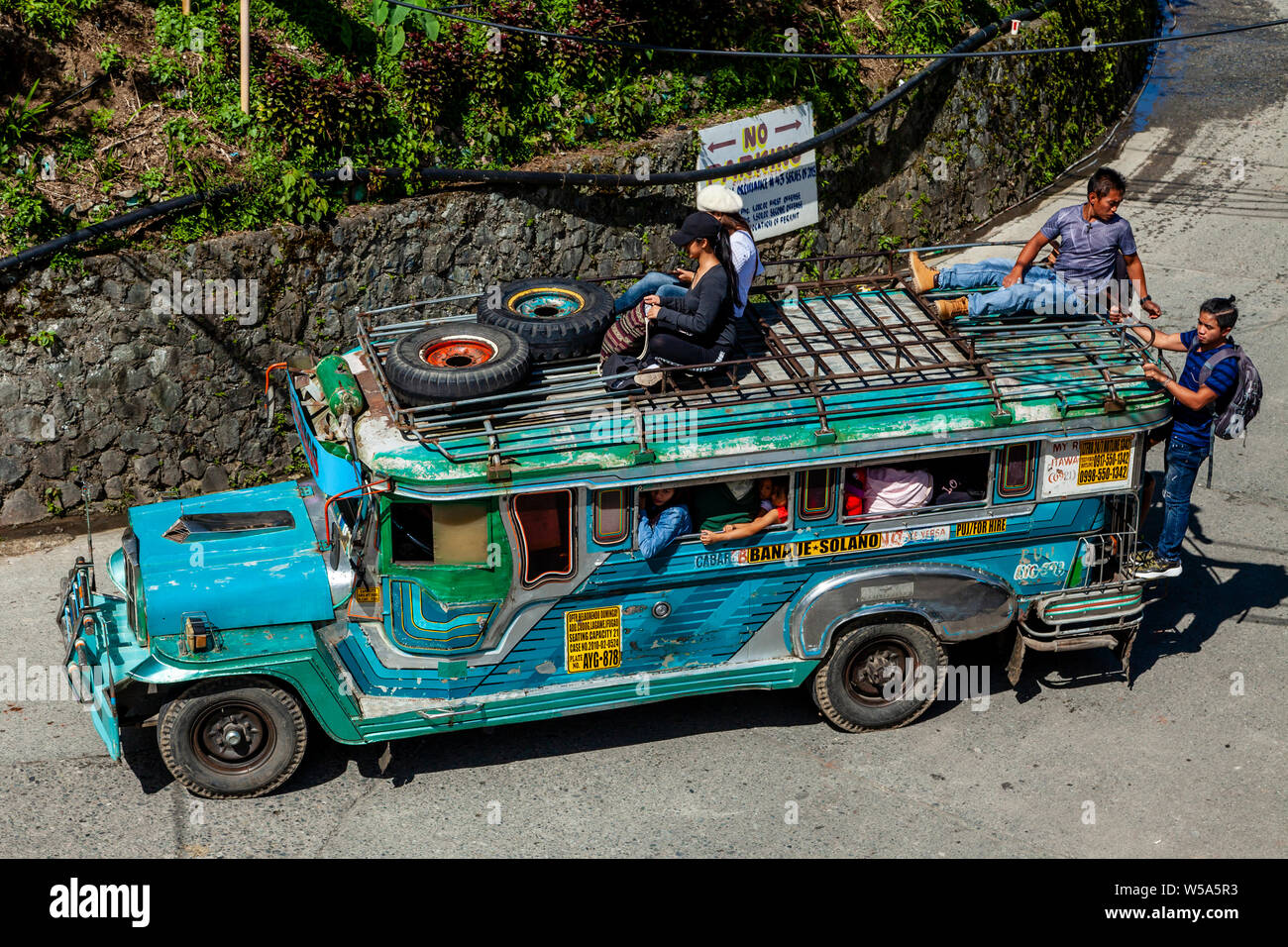 Eine typische Jeepney, Bus, Banaue, Luzon, Philippinen Stockfoto Eine typische Jeepney, Bus, Banaue, Luzon, Philippinen Stockfoto