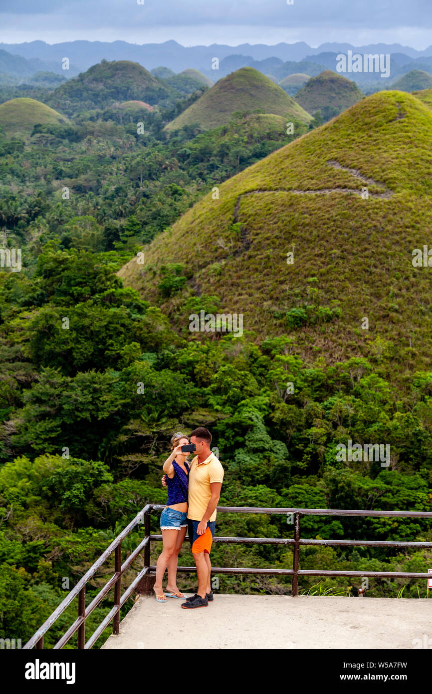 Die Chocolate Hills Aussichtsplattform, Carmen, Bohol, Philippinen Stockfoto
